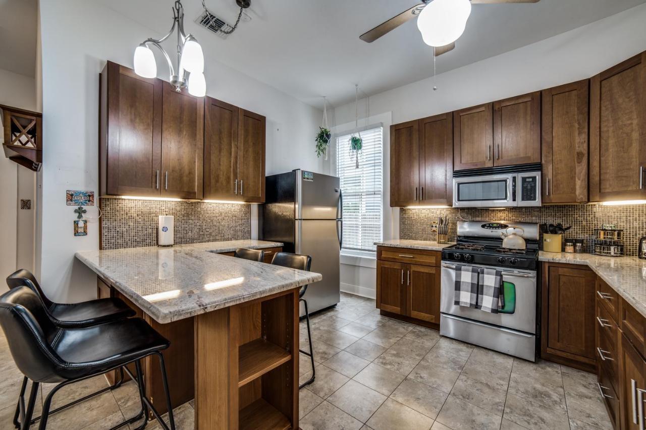 Downtown Historic 2Bdrm, Walk To Riverwalk, Alamo; Beautifully Renovated! San Antonio Exteriör bild