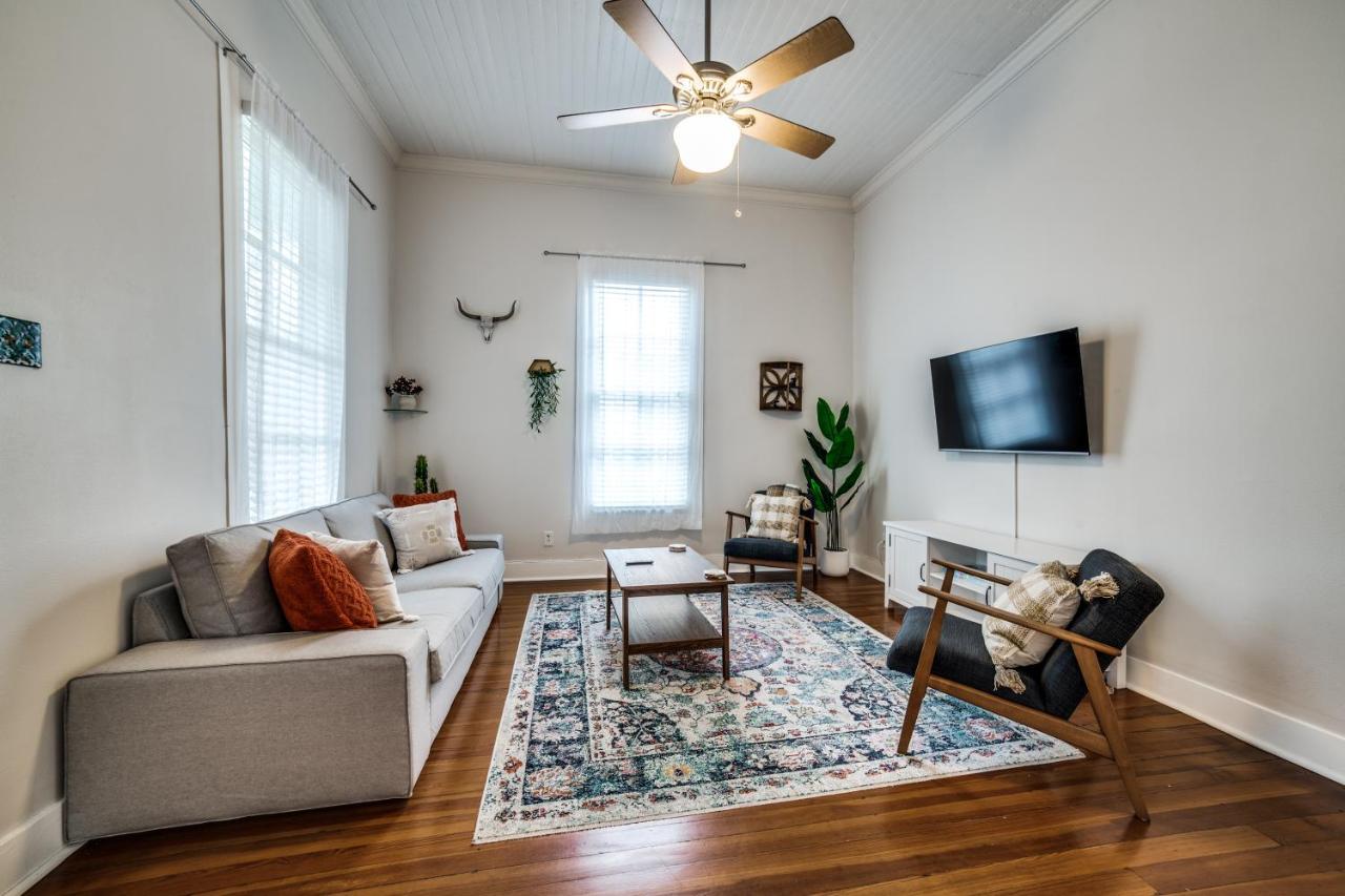 Downtown Historic 2Bdrm, Walk To Riverwalk, Alamo; Beautifully Renovated! San Antonio Exteriör bild