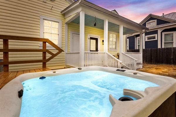 Downtown Historic 2Bdrm, Walk To Riverwalk, Alamo; Beautifully Renovated! San Antonio Exteriör bild